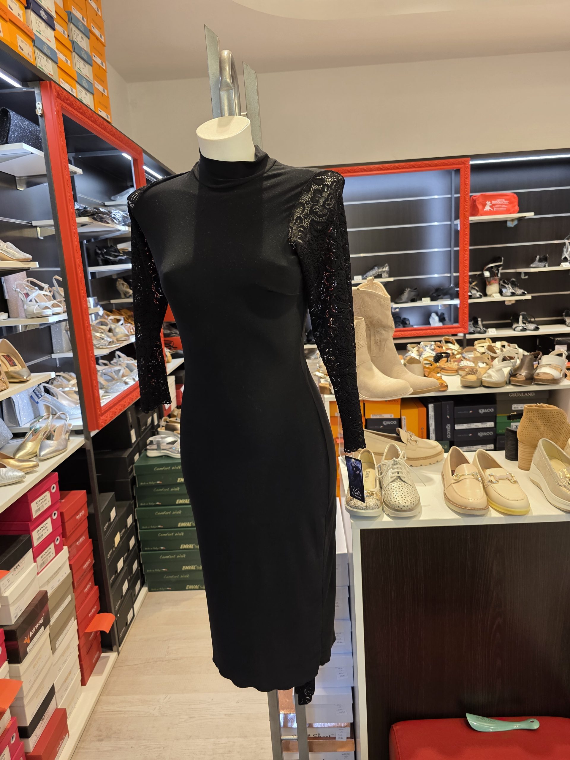 ABBIGLIAMENTO BALLO (3) PAOUL